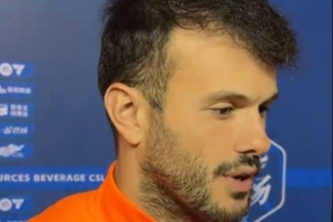 24球領(lǐng)跑射手榜！卡扎伊什維利：沒想太多榮譽(yù)，主場踢誰都占優(yōu)