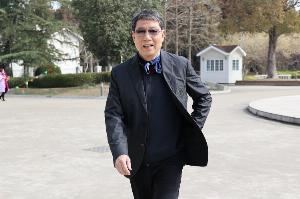 東體：81歲高齡徐根寶再次親自率隊，上海全運U20男足出征廣東