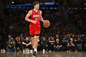 今天是極品探花！謝潑德24分鐘11中6砍下15分4板8助 正負值+9