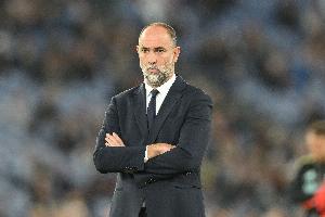 記者：科莫利認(rèn)為圖多爾戰(zhàn)績未達(dá)標(biāo)、新援未融入、失去對球隊(duì)掌控