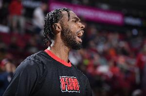 解說：若伊森有這種級別的投射表現 等DFS回來 火箭進攻會好很多