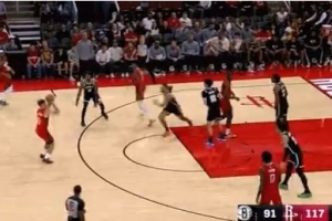 連珠炮！謝潑德外線開火連中2記三分 火箭領先29分打停籃網