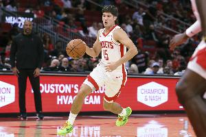 投籃舒適區(qū)可以延伸到哪兒？謝潑德：任何位置 我們平時(shí)就練超遠(yuǎn)