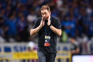 記者：斯盧茨基該問問自己，面對對手擺大巴+反擊有什么應對之策