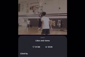 記仇普爾默默點(diǎn)贊前隊(duì)友追夢打野球各種打鐵+三不沾的視頻