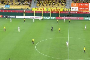 中甲賽場又現“口吐芬芳”大戰，解說員調侃：第一次英語這么好