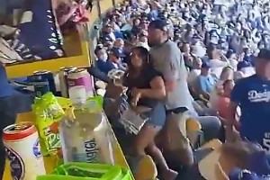 瓜迪奧拉親自迎接多納魯馬，就猶如當(dāng)年的格拉利什一樣