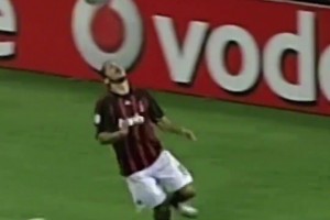 加圖索：不是哥技術(shù)糙，是因?yàn)槲液笥衅柭澹坝恤斠量扑顾? >
                                        </div>
                                    </div>
                                                                        <div   id=