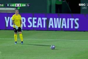 這也行？沙特女足聯賽驚現超級超級爆笑進球