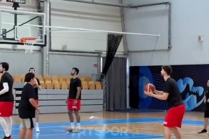 小火龍究極進(jìn)化！申京歐錦賽訓(xùn)練中連續(xù)命中14記三分球！