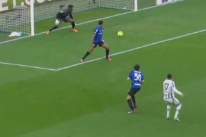 曼聯買奧納納前肯定沒看意大利國家德比的這個片段