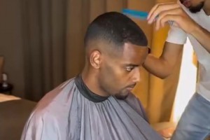 周薪28萬鎊你也10元快剪？伊薩克理發(fā)視頻前后似乎沒區(qū)別