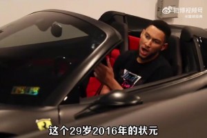 抽象啊！鄧超名場(chǎng)面 突然圍住易建聯(lián)無球背打 其他人也左右圍男