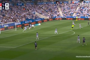 姆巴佩助攻居萊爾閃電破門，但越位在先被吹無效