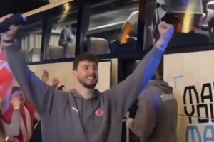 能不能拿下冠軍？申京在土耳其隊中，已經非常有老大范兒了！