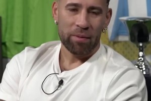 奧塔門迪把梅西紋在了身上，事后梅西發(fā)消息：你丫的瘋了嗎