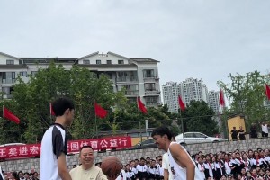 浙BA賽后互動(dòng)也太暖了吧！慶元錐栗，包打開(kāi)的！