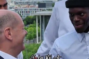 當時的兩大GOAT！夢一經典：魔術師妙傳喬丹炸裂暴扣！