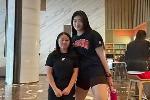 楊毅此前：老詹就是當(dāng)世第一人，中美兩邊排名都認(rèn)為他僅次于喬丹