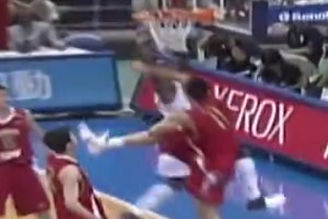 巔峰韋德想隔扣年輕時的阿聯(lián)，也沒那么容易