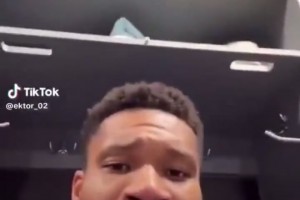 土耳其球迷在字母哥Ins直播間刷國(guó)旗，后者爆粗讓他們滾出直播間