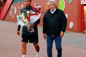 馬競隊長科克來到安菲爾德悼念前隊友若塔