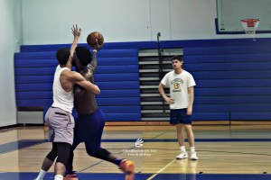 恩比德參加全明星單挑賽，你就說誰能防住？