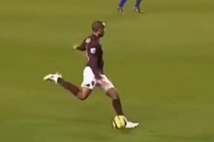 無心插柳，還是有意為之？亨利這么踢你知道嗎！