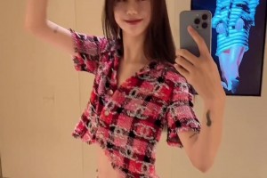 孫悅糊涂啊！孫悅前妻陳露穿露臍裝跳舞 身材還是那么頂啊~