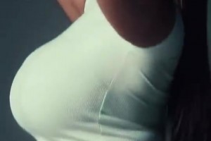 唐斯女友拍寫真視頻，網友：這身材，哈登一定喜歡！