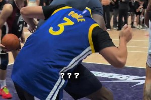 程鑫凱曬追夢“鎖喉”視頻：把我當戈貝爾整