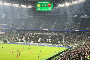 繼續支持！現場實拍：國安迎戰海港，工體上座率有所回暖