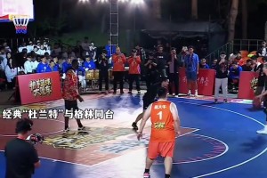 效果拉滿！徐靜雨在場上換杜蘭特雷霆球衣，追夢一旁鼓掌大笑