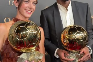 恭喜登貝萊和邦馬蒂兩位金球獎得主合影