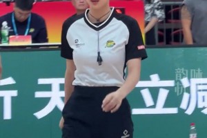 浙BA杭州隊(duì)對(duì)陣柯城隊(duì)，場上女裁判亮了，又美又颯！