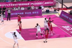 看恍惚了！上海女籃小將王櫻霓，這打法也太像李夢了！