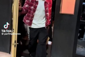 來不及說再見！曼城球員參加阿砍吉的告別酒會！