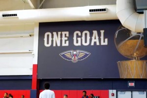 楊瀚森的好哥們！馬盧阿奇身穿太陽球衣拍攝定妝照，笑容滿面