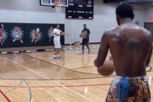 恢復(fù)得真快啊！歐文已經(jīng)能投籃了，超遠(yuǎn)三分8投全中！