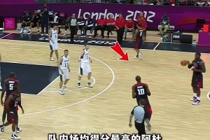 杜蘭特關鍵空位要球被科比無視，隨后老科將球傳給詹姆斯來處理！