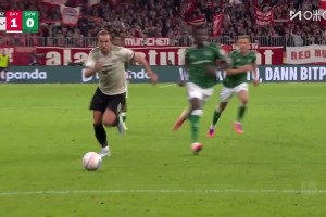 拜仁再下一城！凱恩禁區(qū)內(nèi)被放倒造點(diǎn)！親自主罰命中！