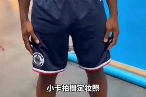 快船媒體日總結：全員拍攝定妝照，哈登即將開啟第十七個賽季！