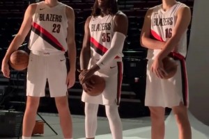 楊瀚森+克林根+羅威三大中鋒同框合影！利拉德還展示了中文水平