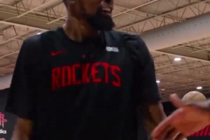 訓練中都在互相鼓勵！火箭隊內這氛圍太好了！