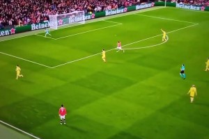 C羅沒想到！曼聯時期的卡瓦尼真是太拼了