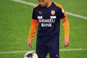 沒有花里胡哨，全是扎實(shí)基本功！日本前國腳乾貴士顛球節(jié)奏感
