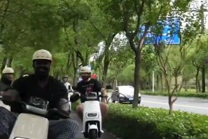 震驚！大鯊魚奧尼爾竟在中國虐待“電動車”這輪胎質量不錯！