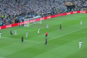 教科書般的反擊！迪馬利亞簡直是大賽硬腳蝦，阿根廷第一硬