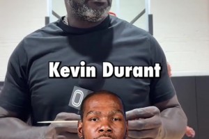 聽到目前比詹姆斯強的就折斷木棍！奧尼爾居然到最后才折？！