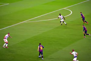 回顧梅西進球的那一刻，并向馬拉多納致敬